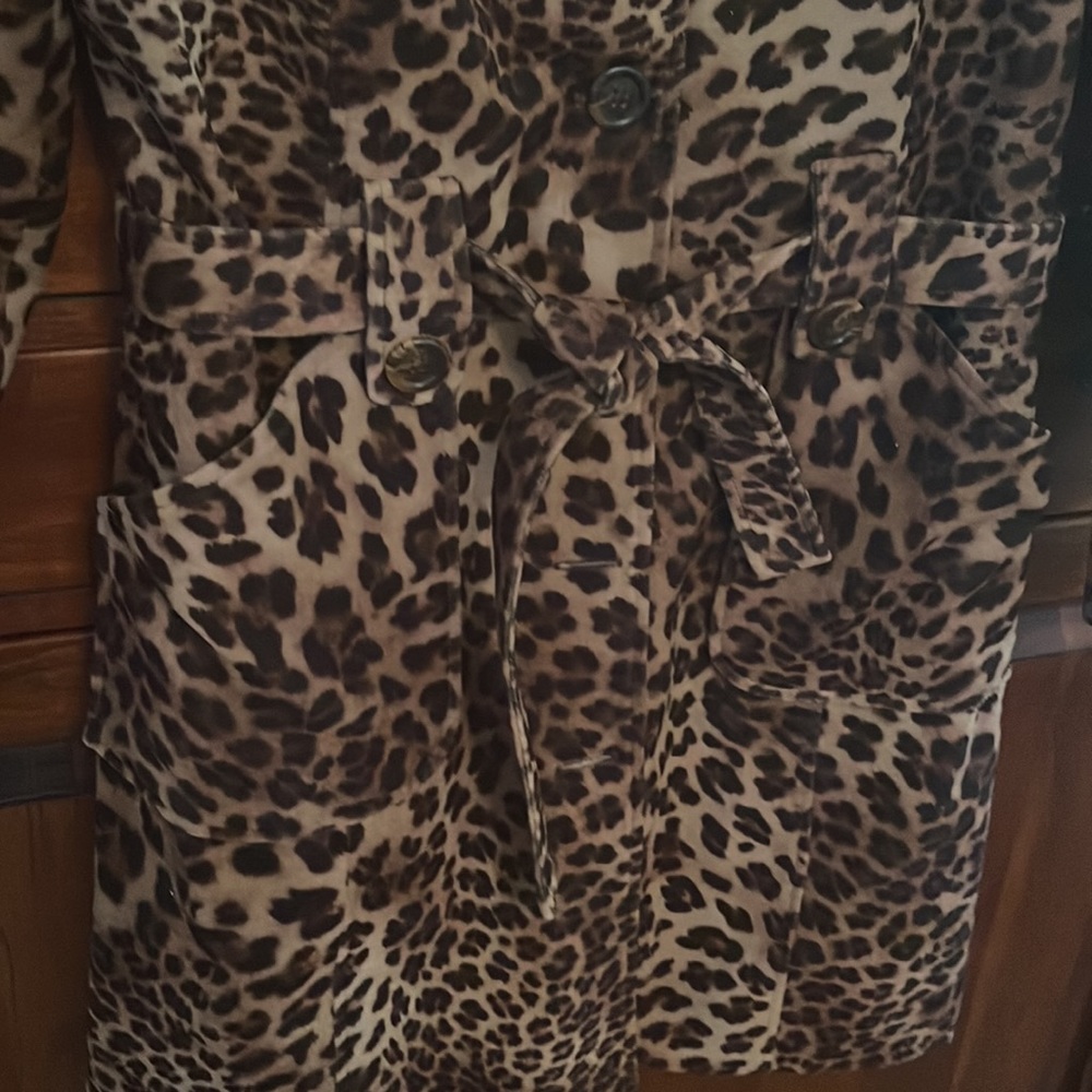 Bentley a. cheetah print Knee length coat, size large - Picture 5 of 8